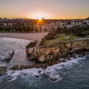 Sydney’s Coogee Beach: Top Sunrise & Sunset Viewing Spots